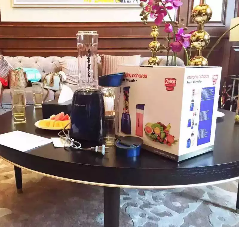 Máy ép trái cây cầm tay Mo Fei của Anh mini ma thuật bay tự động rau quả đa chức năng mạng đỏ Mo cốc không đi du lịch - Máy ép trái cây