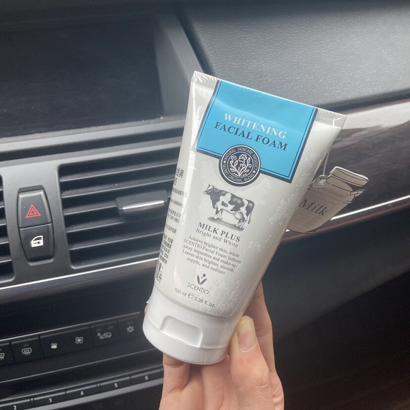 Thai Milk Wash Face Milk Q10 Female Tender White Moisturizing Moisturizing Deep Clean Amino Acid Control Oil And Skin Lotion