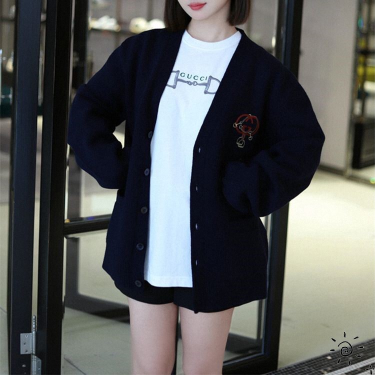 Gucci/Gucci's New Classic Embroidered Horsebit Letter Logo on the Chest Knitted Cardigan Women's Sweater Jacket Men's Gucci/Gucci's New Classic Embroidered Horsebit Letter Logo on the Chest Knitted Cardigan Women's Sweater Jacket Men's
