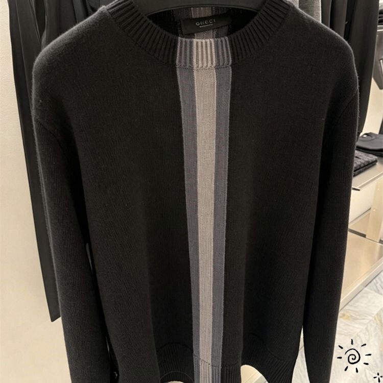 Gucci/Gucci's New Classic Front and Back Patchwork Color-Blocked Striped Pattern Round-Neck Sweater for Women and Men