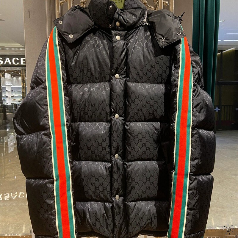 Gucci/Gucci New Classic Patterned Lettered down Jacket with Contrasting Side Webbing for Women and Men