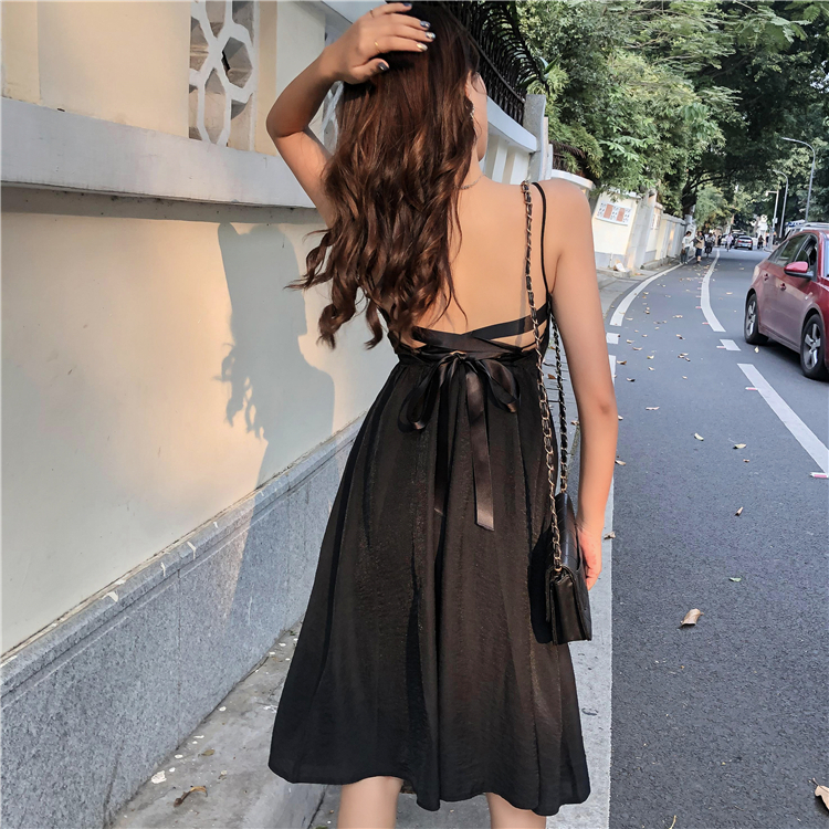 VK旗艦店 韓系露背系帶復古蕾絲花朵邊細肩帶無袖洋裝