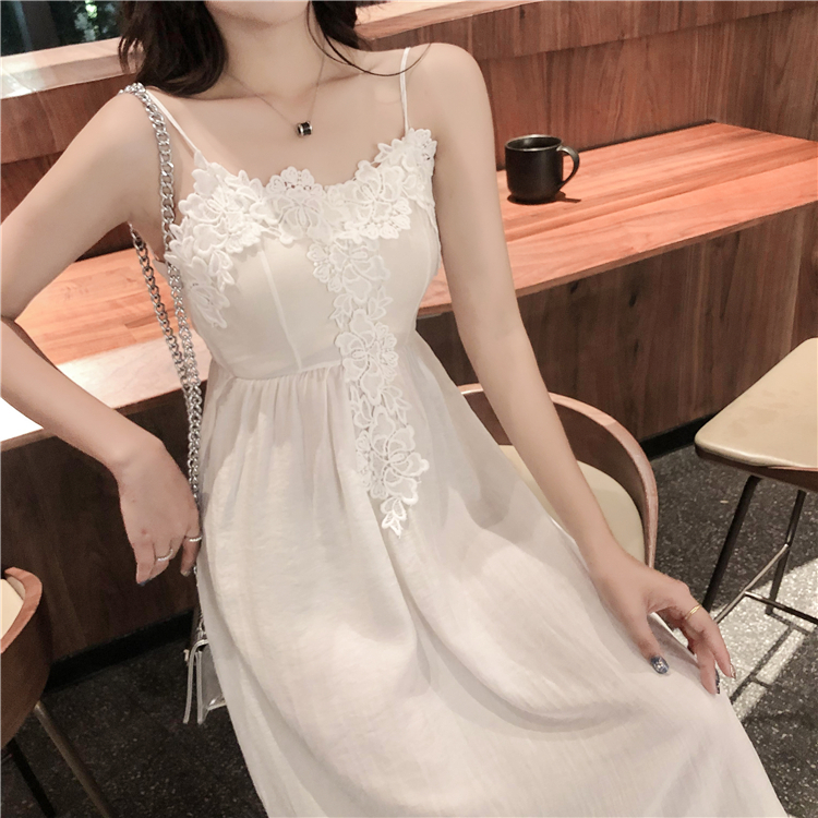 VK旗艦店 韓系露背系帶復古蕾絲花朵邊細肩帶無袖洋裝