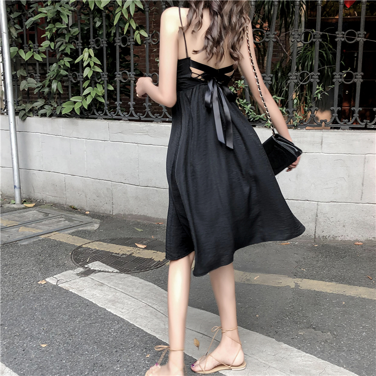 VK旗艦店 韓系露背系帶復古蕾絲花朵邊細肩帶無袖洋裝