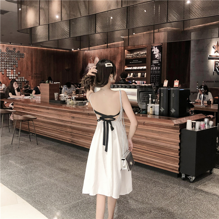 VK旗艦店 韓系露背系帶復古蕾絲花朵邊細肩帶無袖洋裝