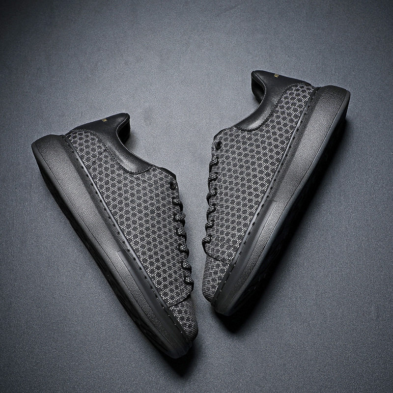 2022 Mckun Homo Personality Fashion Trends Small White Shoes 3D Reflective Male Korean Version Heightening Casual 100 Hitchhiking Shoes