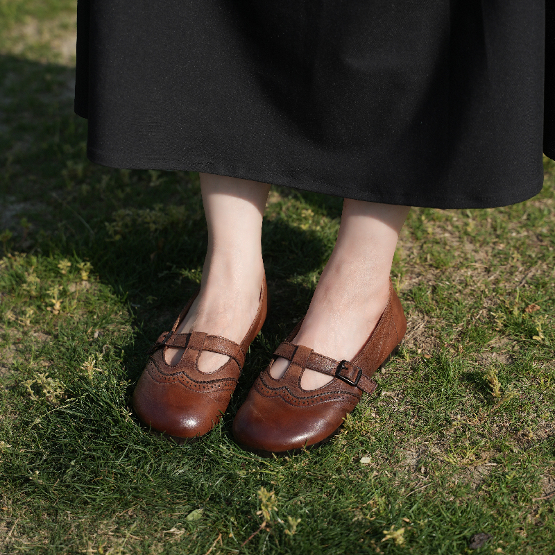 レトロなTバックルシューズ、本革の柔らかいソール、疲れないハンドメイドのレディースシューズ、春と夏、浅い口、フラットヒール、ラウンドヘッド、メリージェーンシューズ