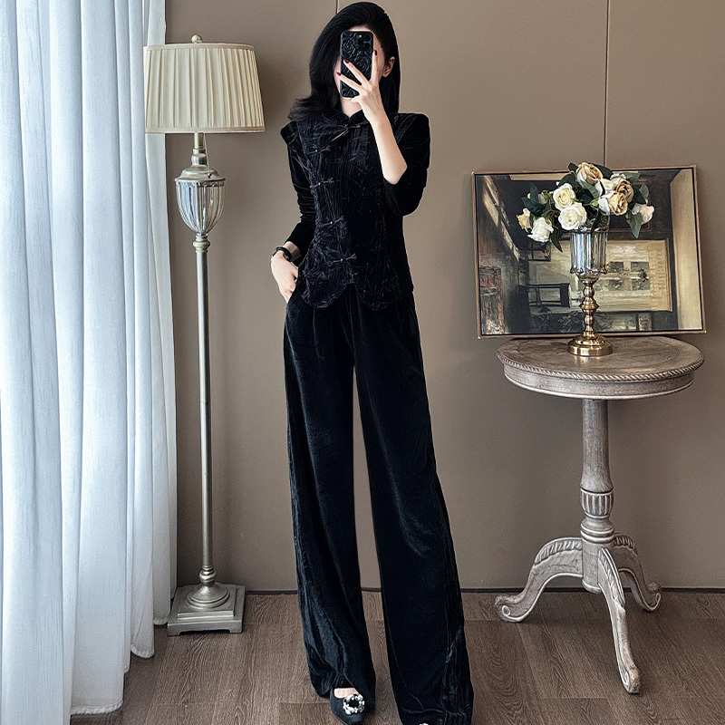 New Chinese-Style Fashion Velvet Suit for Women, Black Winter Stand-Collar Buttoned Top and Wide-Leg Pants Two-Piece Set, High-End