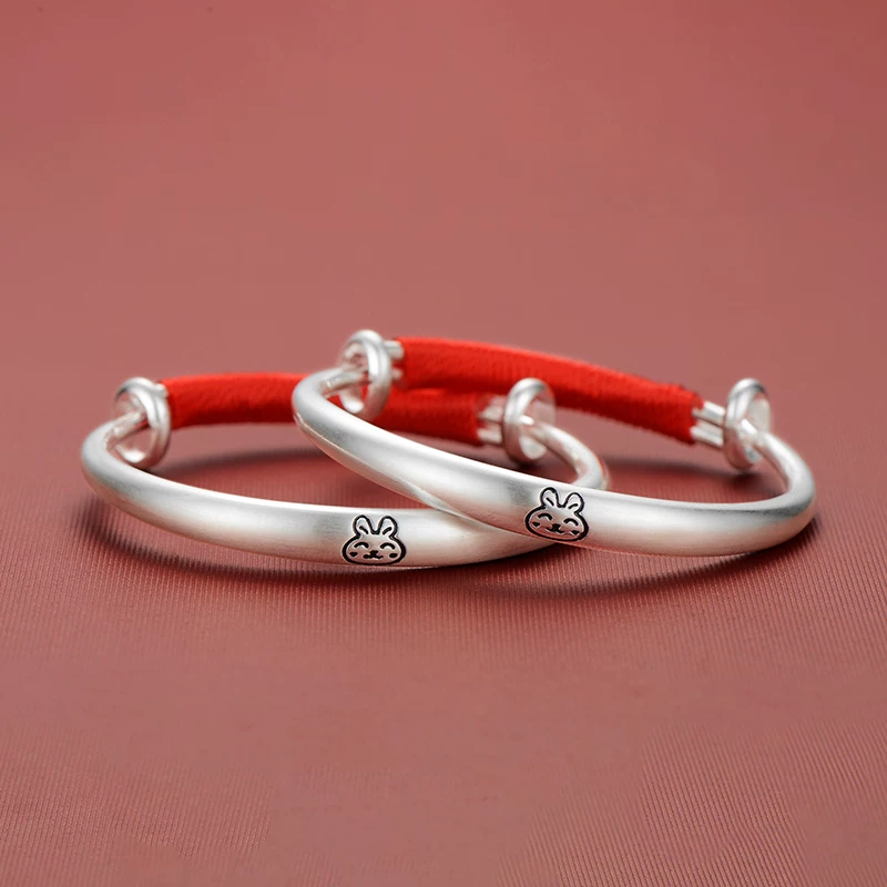 Дет bracelets?
