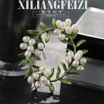 Concubine Xiliang high-end brooch vintage vintage pearl garland brooch suit coat corsage accessories