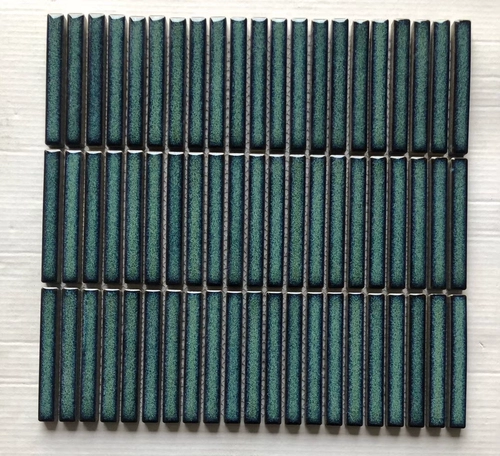 Керамическая печь, позади, маленькие длинные палочки мозаика черная, белая, синяя, зеленая, розовая ресторан простые современные плитки для ванной комнаты