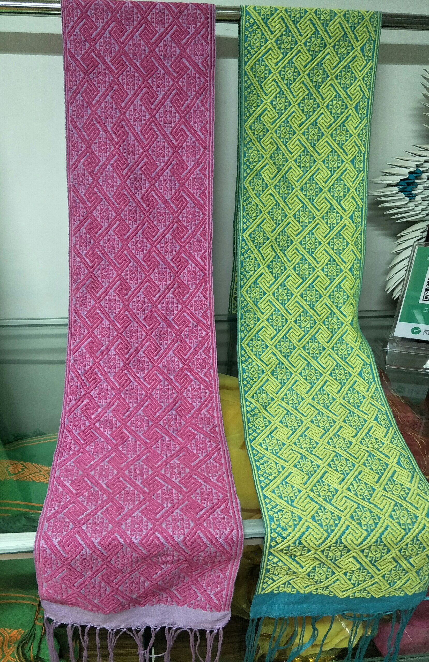 Yunnan Dai handmade brocade -- long tablecloth, shawl, exquisite and beautiful, intangible heritage