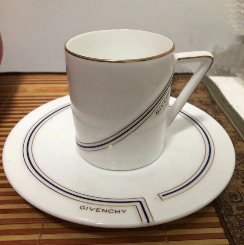 Imported French Brand Givenchy, Givenchy Gold-Painted Bone China Coffee Cup, Black Tea Cup, Yamaka Collaboration Model Imported French Brand Givenchy, Givenchy Gold-Painted Bone China Coffee Cup, Black Tea Cup, Yamaka Collaboration Model