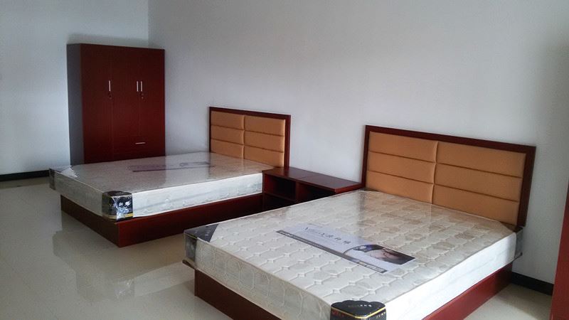 Tùy chỉnh Express Phòng khách sạn Nội thất khách sạn Phòng tiêu chuẩn Phòng đơn Cho thuê giường đầy đủ Nội thất nhà Khách sạn Giường TV Tủ - Nội thất khách sạn tủ kệ tivi