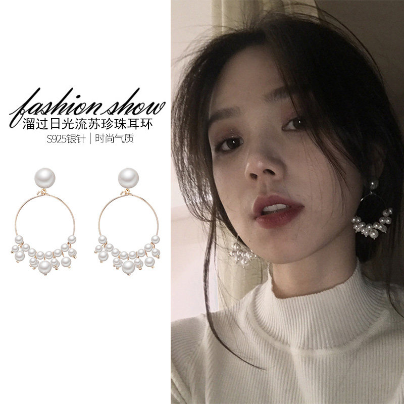 The face-to-face slim ear-pin spiral earring temperament round flow Supearl clip earrings Mosquito-Repellent Coil-ear clip No-ear-hole female