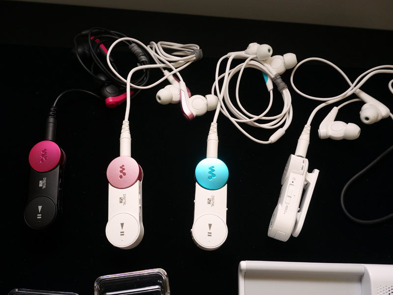 Sony Sony MDR-NWBT20N Active Noise Cancellation Wireless Bluetooth In-Ear Headphones Japan Direct Mail Support NFC