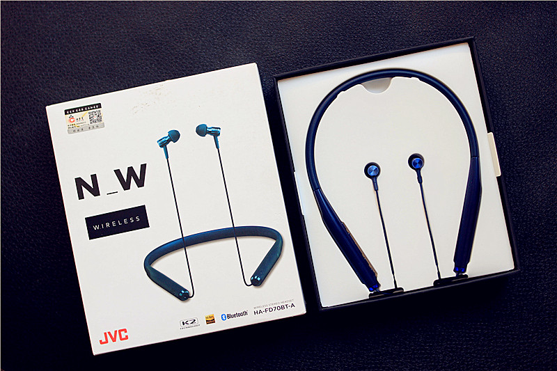 Japanese straight hair JVC Jie Wei Shi HA-FD70BT K2 fever grade Hifi in-ear wireless Bluetooth headset