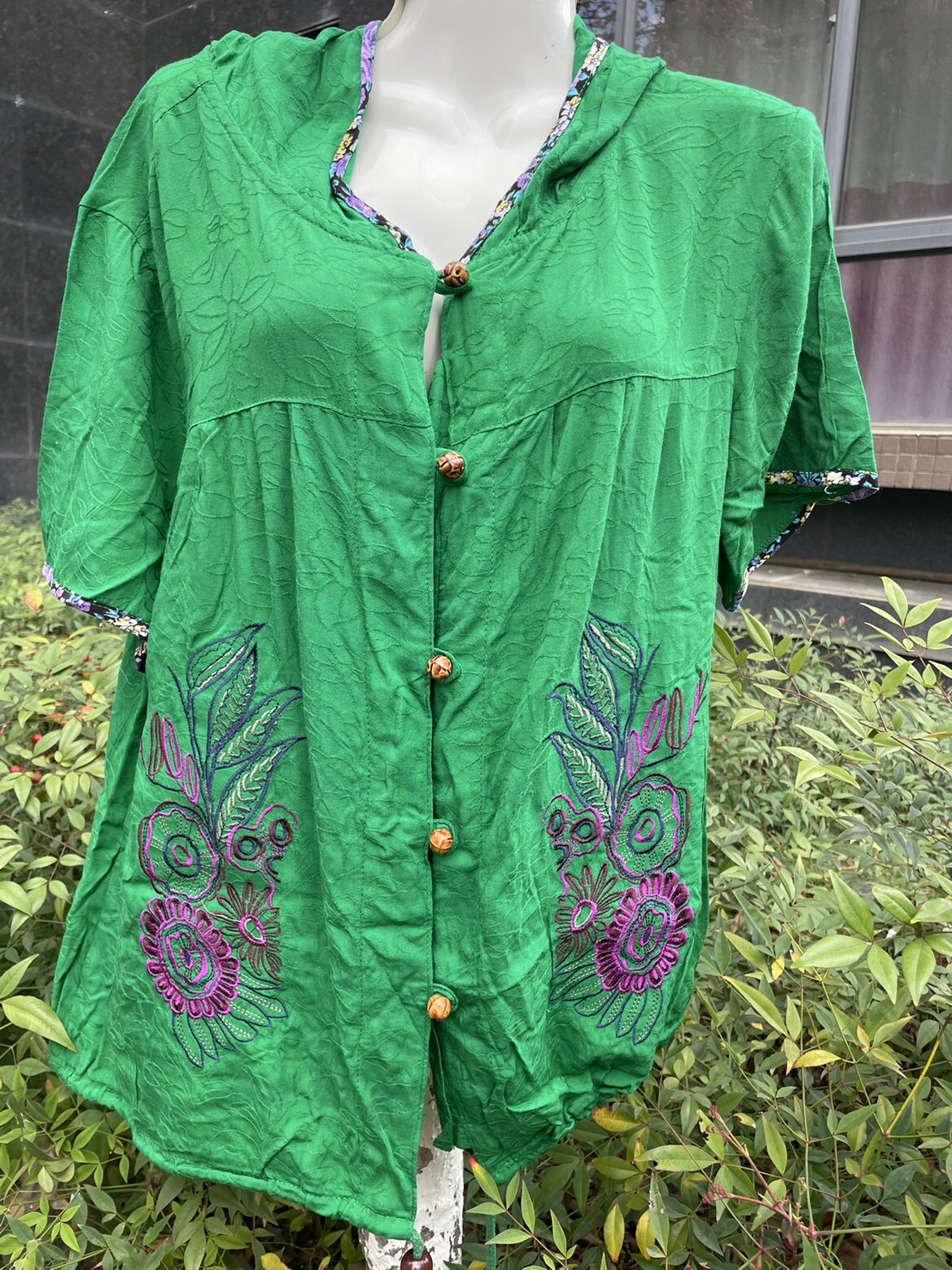 Green large size embroidered short sleeves with cap spring and summer blouse fine cotton slim xxxl Mama shirt Leisure the new square dance