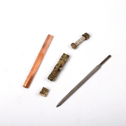 Маленький меч, «сделай сам»