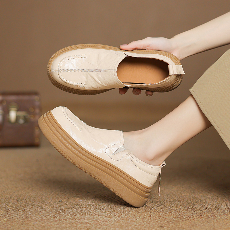 Genuine Leather Thick-Soled Deep-Cut Single Shoes for Women, 2026 Spring New Slip-On Small Leather Shoes, British Style Casual Loafers