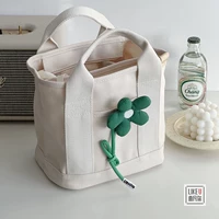 Бежевая зеленая сумка, в цветочек