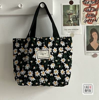 Черный цветочный