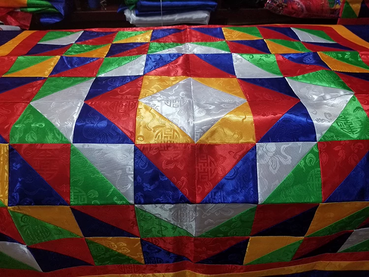 Поставляющие тибетский тибетский храм раскладной стол Буми Зонг Buddhist Temple Decoration Master Lama Lama chanting скатерть