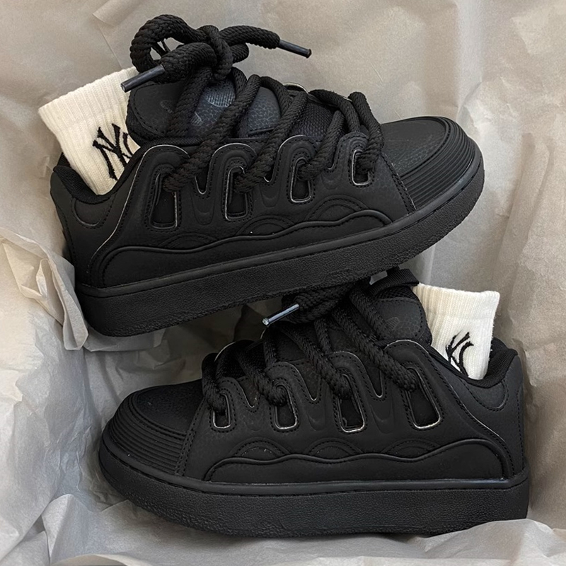 Niche Sneakers for Men, 2026 Summer New Versatile Style, Trendy Black Shoes with Thick Soles for Height Increase, Couple's Loafers