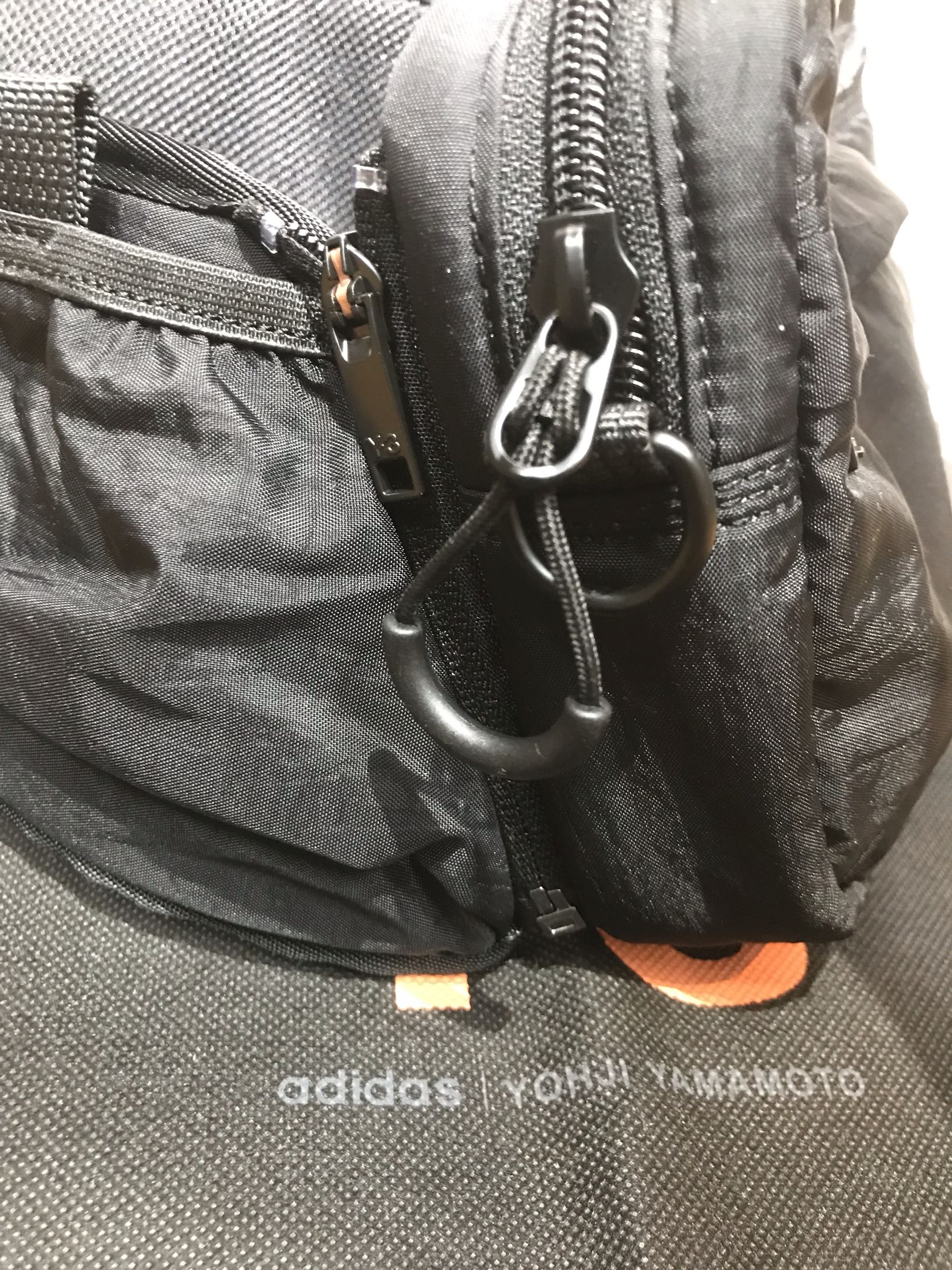 Y-3 Messenger Bag Ngực Bag Đàn ông và phụ nữ với bộ ba màu tối mùa thu và mùa đông 2019 - Túi vai đơn túi xách lv
