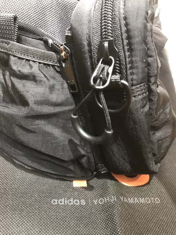 Y-3 Messenger Bag Ngực Bag Đàn ông và phụ nữ với bộ ba màu tối mùa thu và mùa đông 2019 - Túi vai đơn