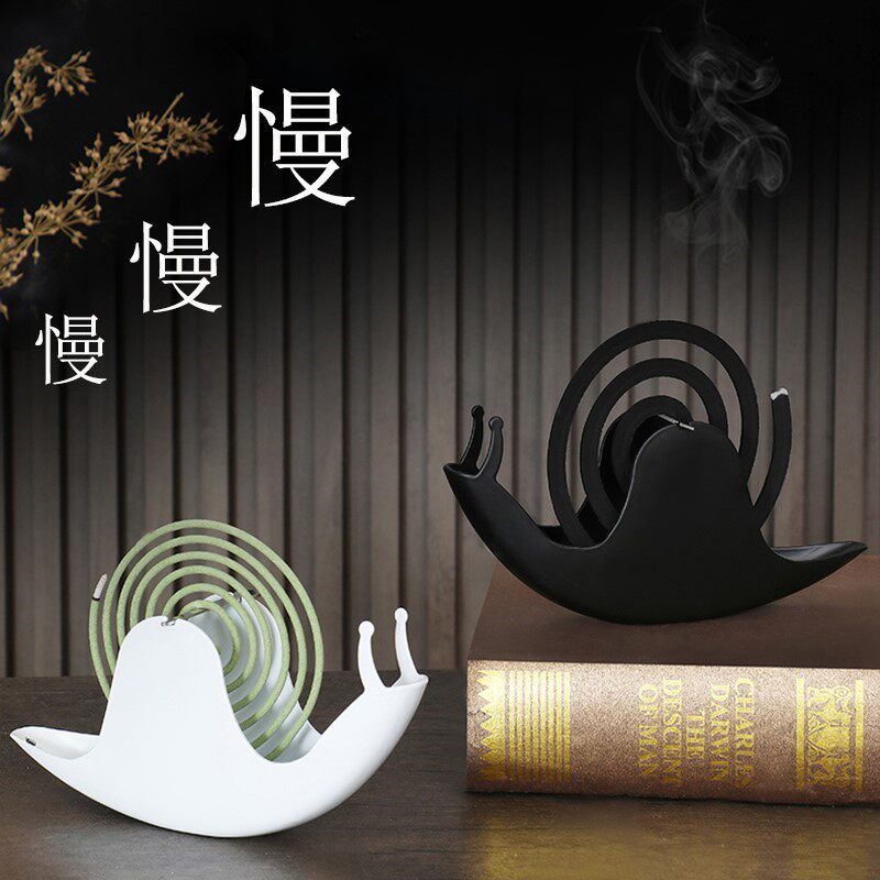 Creative snail mosquito incense plate holder anti-scalding mosquito incense rack fire safety connection gray sandalwood incense burner cute ornaments crafts
