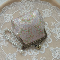 Розовый цветок Баосян, согласно картинке