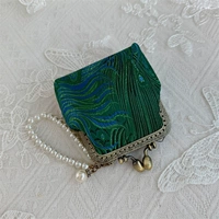 Военный зеленый подвергается картинкам