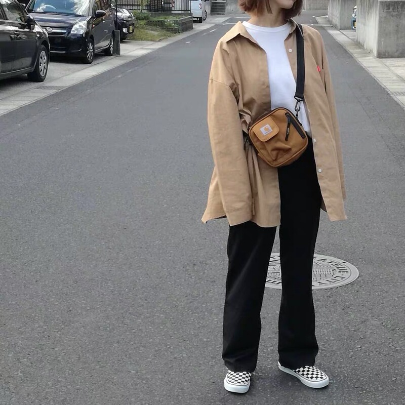 In-Stock Trendy Brand Carhartt Wip Crossbody Bag for Men and Women, Couple Shoulder Bag, Chest Bag, Small Bag, Phone Bag In-Stock Trendy Brand Carhartt Wip Crossbody Bag for Men and Women, Couple Shoulder Bag, Chest Bag, Small Bag, Phone Bag
