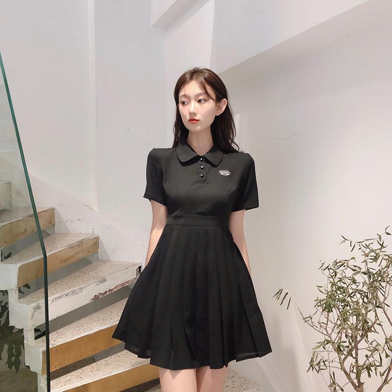VK旗艦店 韓國學院風POLO領修身學生百褶裙短袖洋裝