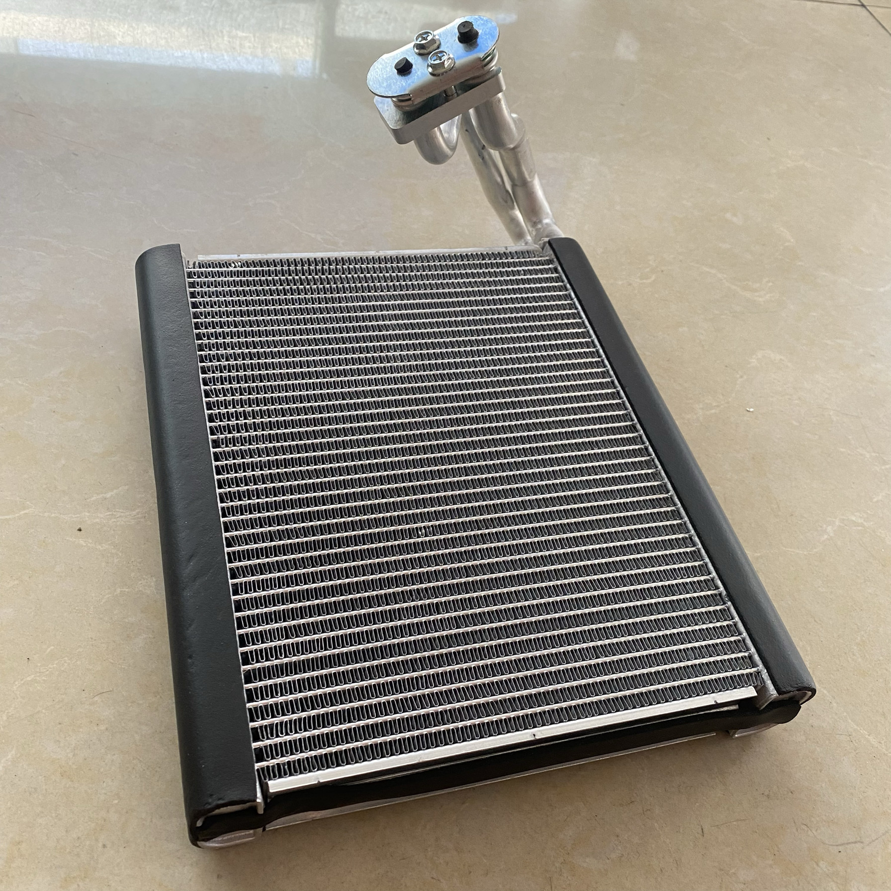 Испарения палата 适用日产新老款骐达c12  轩逸b17空调蒸发箱 蒸发器芯总成 Other