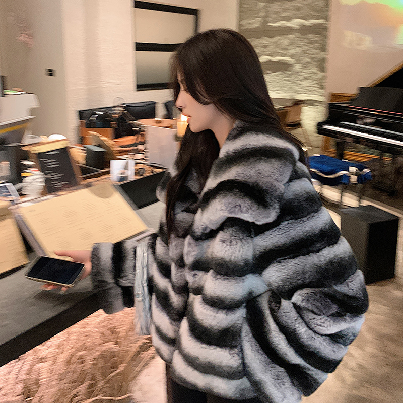 Cll New Full Leather Rabbit Fur Coat for Women, Short Style, Lapel, Casual Chinchilla Color, Elegant Haining Coat for Winter