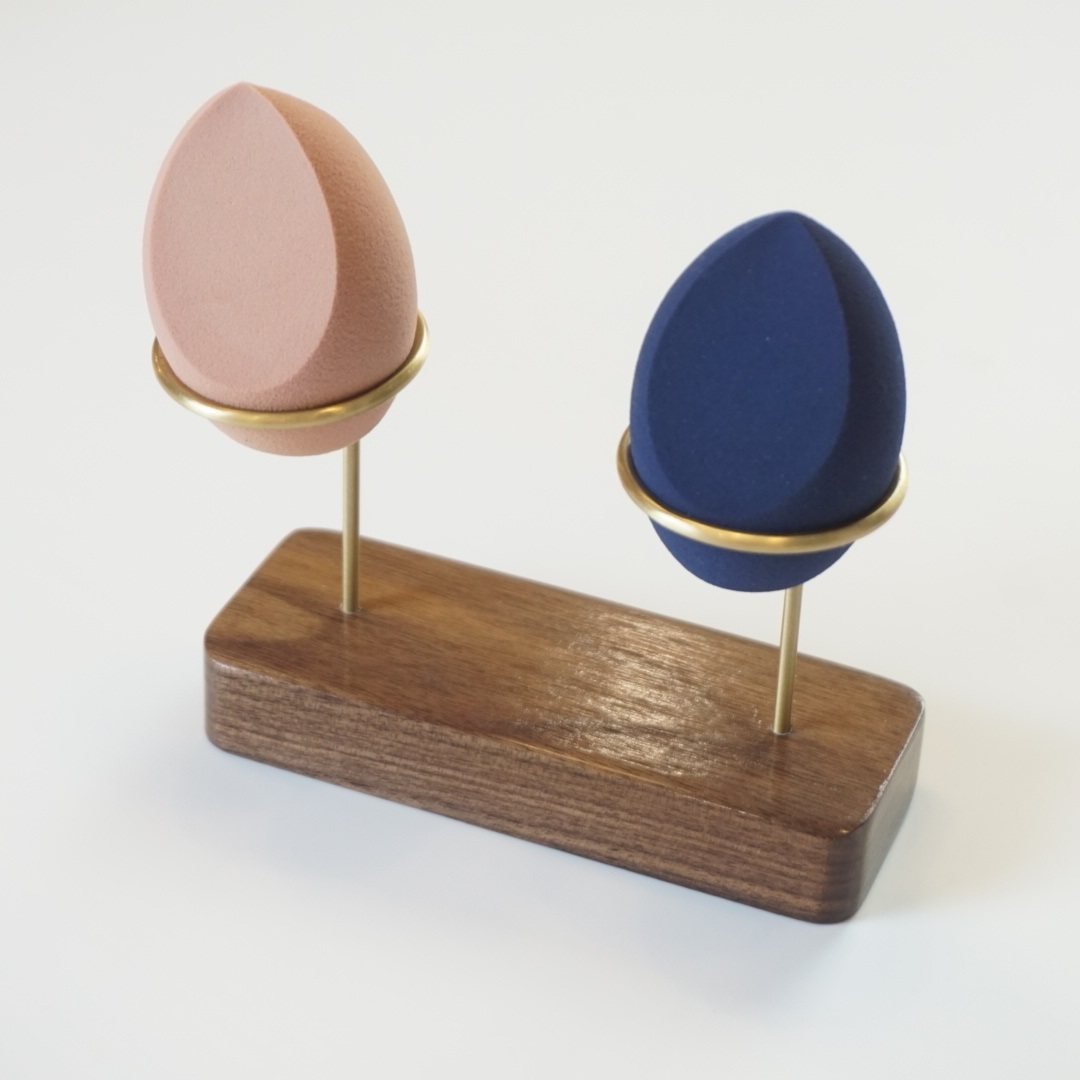 Put beauty makeup egg shelf ins Wind bracket brass solid wood gourd sponge makeup egg puff rack holder rack