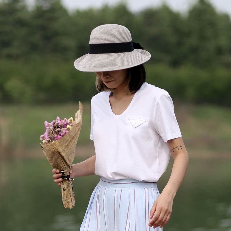 Versatile U-Neck Mulberry Silk Cool T-Shirt