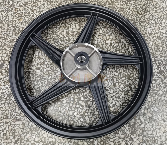 Applicable Suzuki locomotive Humvee GR150 Baron GA150 front and rear wheel hub front and rear steel ring aluminium wheel disc painstaking