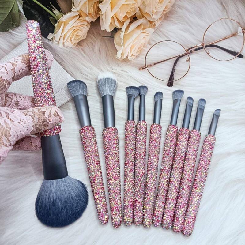 Diamond-Encrusted Handle Makeup Brush Set of Ten, Synthetic Fiber Powder Brush, Professional Beauty Makeup Brush Set Diamond-Encrusted Handle Makeup Brush Set of Ten, Synthetic Fiber Powder Brush, Professional Beauty Makeup Brush Set