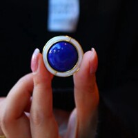Light luxury niche design sterling silver gold-plated natural white shell lapis lazuli fashion personalized brooch high-end suit accessories