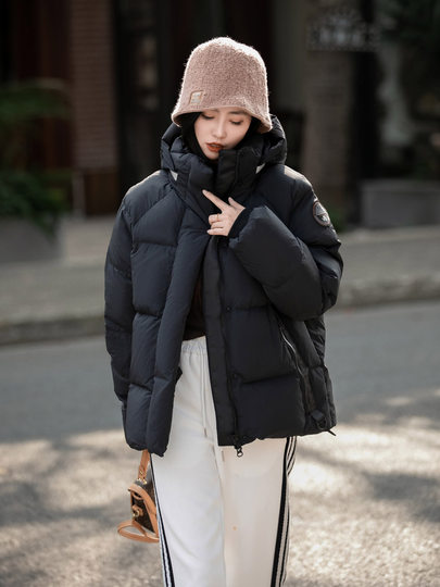 2025 New Winter Short down Jacket for Women, Loose Puff Style, Thickened for Extreme Cold, Petite Size, Puffer Jacket