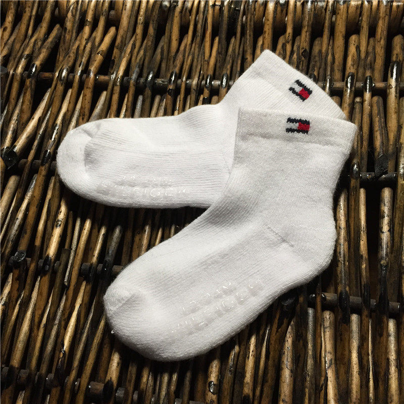Children's socks baby middle waist high waist small socks boys and girls middle tube socks baby floor socks spring autumn winter white