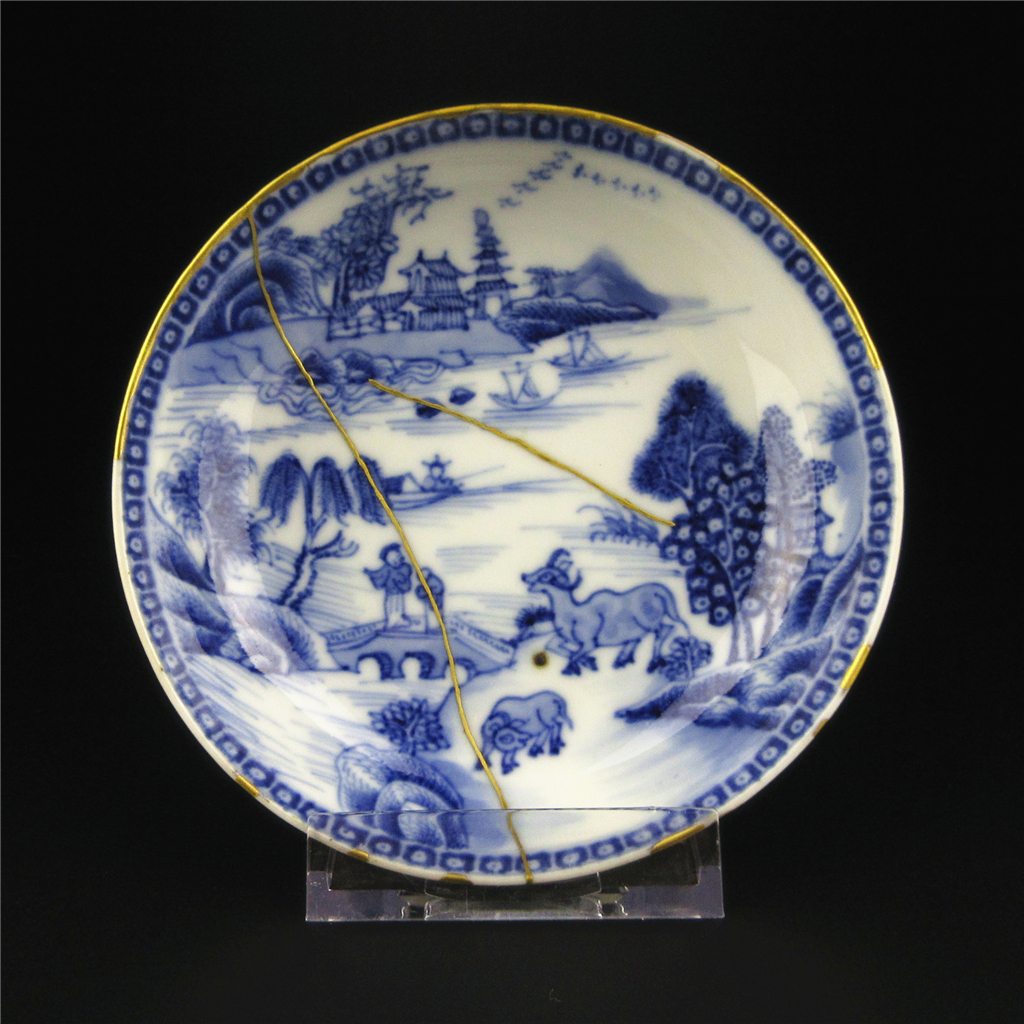 The Qing Dynasty Qianlong Flowers Plate Gold and Lacquer Art Return Paity Antique Fine Road Old Porcelain Pendulum Piece of Cattle Landscape