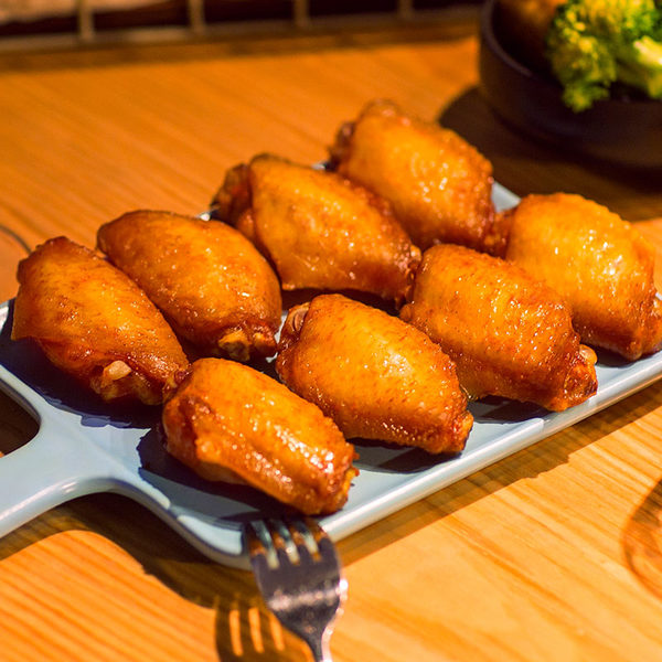 大成姐妹厨房 奥尔良味烤鸡翅中 295g*3袋 24只共885g 天猫优惠券折后￥68包邮（￥108-40）不拆袋直接微波