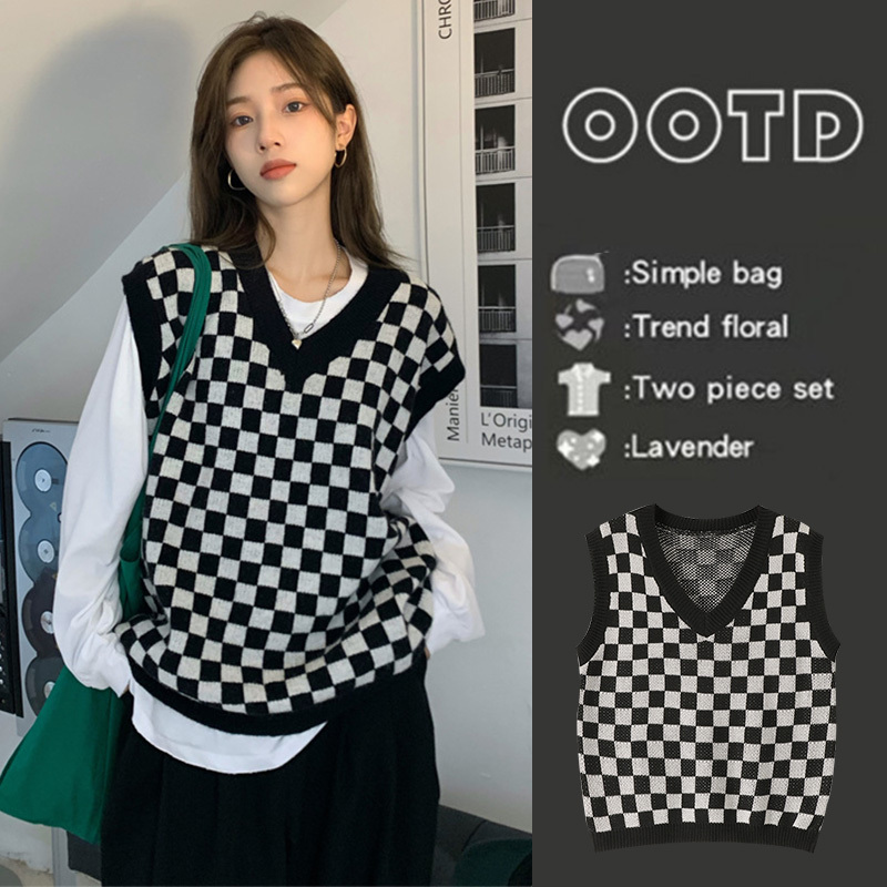 Spring and Autumn Retro Black and White Checkerboard Knitted Vest for Women, Lazy Style V Neck Loose Fashion Sweater Jacket