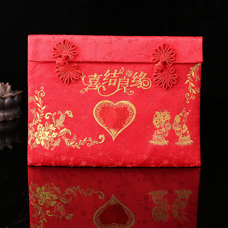 Creative personality Chinese style satin super large color gift bag hands the next gift package 3 - 100,000 yuan cloth red envelope