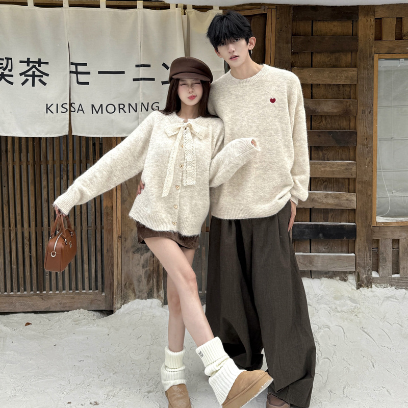 Couple's Autumn and Winter Lazy Style Internet-Famous Knitted Sweater, Loose Fit with Bow and Heart Embroidery, Trendy Knit Base Layer Couple's Autumn and Winter Lazy Style Internet-Famous Knitted Sweater, Loose Fit with Bow and Heart Embroidery, Trendy Knit Base Layer