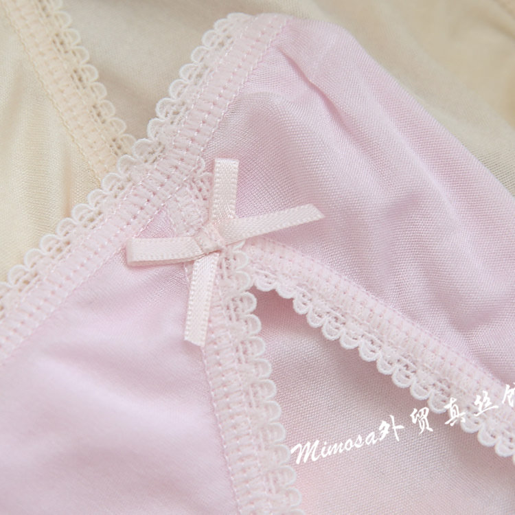 Slip jeunesse sexy en soie - Ref 643734 Image 70